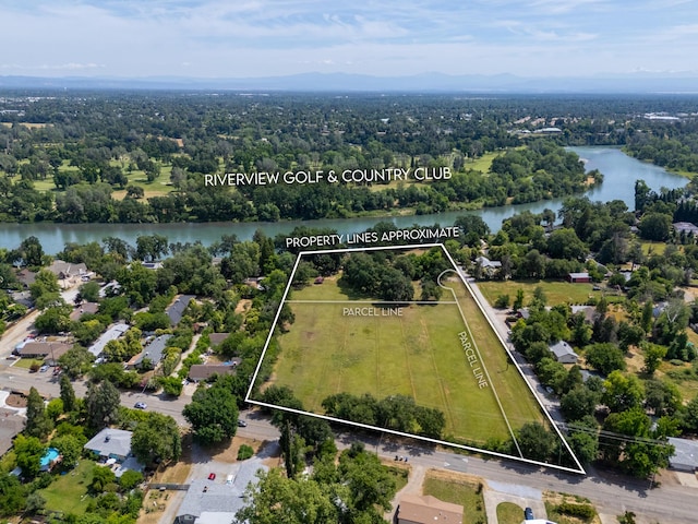 2940 Felstet Ln, Redding, CA 96001 - aerial view of property and surrounding area featuring property boundaries highlighted
