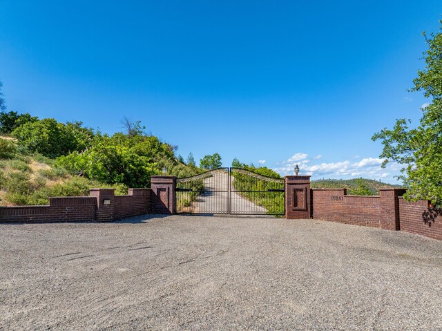 10241 Winthrop Ct, Shasta, CA 96087 - photo 4