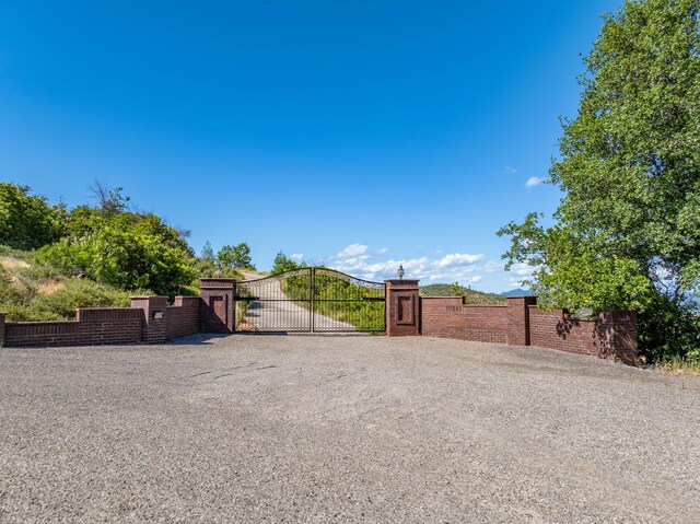 10241 Winthrop Ct, Shasta, CA 96087 - photo 5
