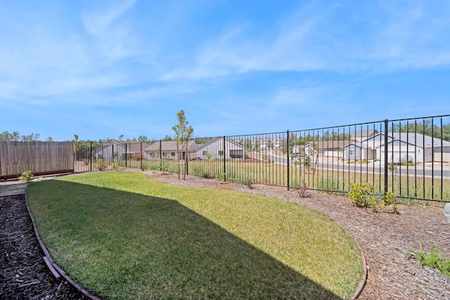 2764 Austere Ave, Redding, CA 96003 - view of yard featuring a residential view