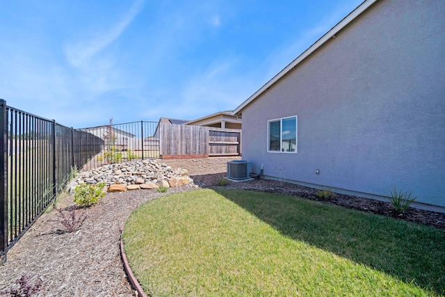 2764 Austere Ave, Redding, CA 96003 - view of yard with cooling unit