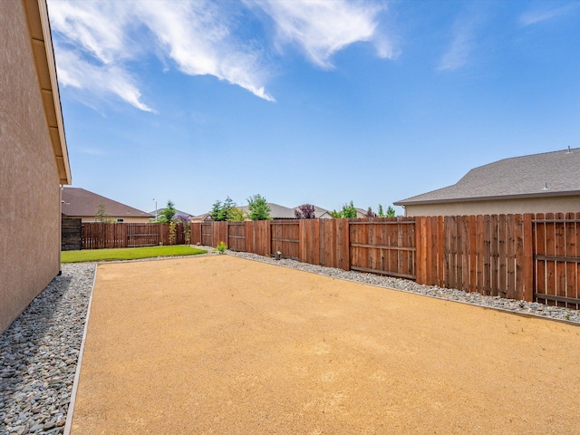2830 Calaveras Ct, Redding, CA 96002 - view of yard with a patio