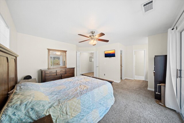 853 Paramount Way, Redding, CA 96003 - carpeted bedroom featuring baseboards and a ceiling fan
