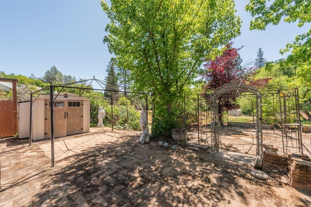 31 Rocky Rd, Weaverville, CA 96093 - view of yard with a gazebo