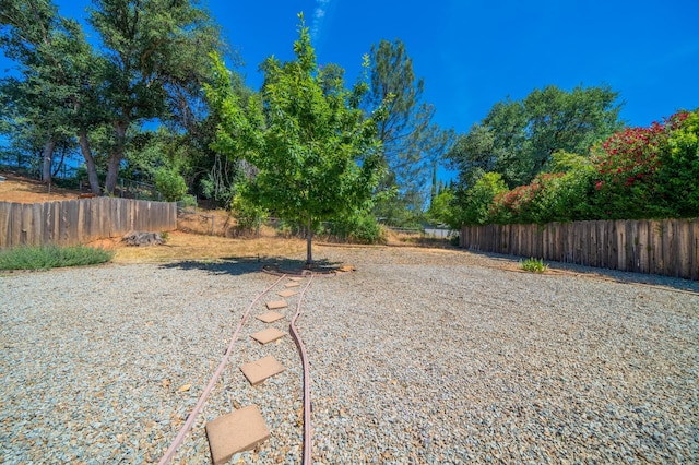 2006 Vale Dr, Redding, CA 96002 - view of yard