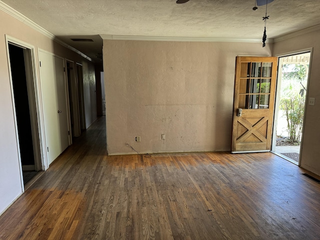 2392 Balls Ferry Rd, Anderson, CA 96007 - unfurnished room featuring wood finished floors, a textured ceiling, and ornamental molding