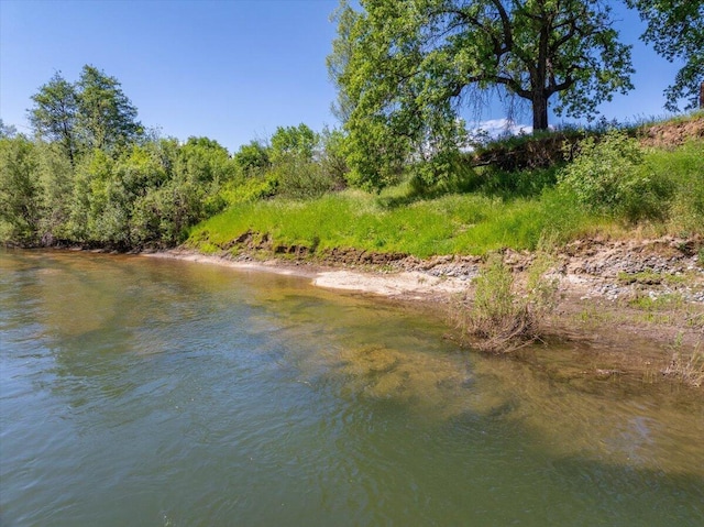 3141 Meadow Oak Dr, Cottonwood, CA 96022 - water view