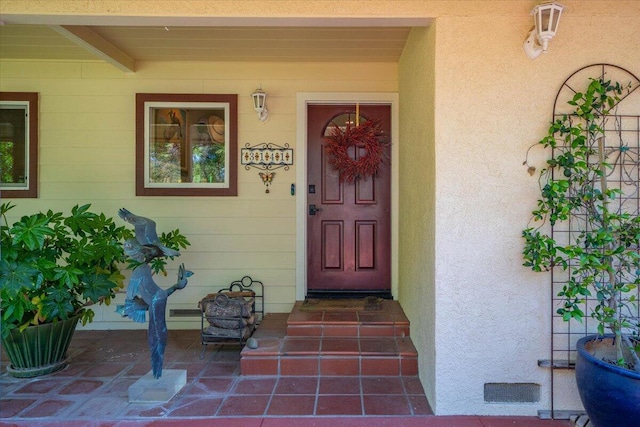3141 Meadow Oak Dr, Cottonwood, CA 96022 - entrance to property with a porch and stucco siding