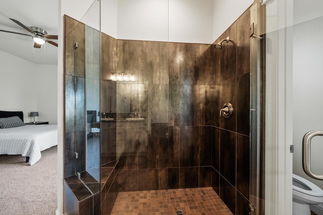 1005 Albion Ave, Redding, CA 96003 - bathroom featuring a tile shower, ensuite bath, ceiling fan, and toilet