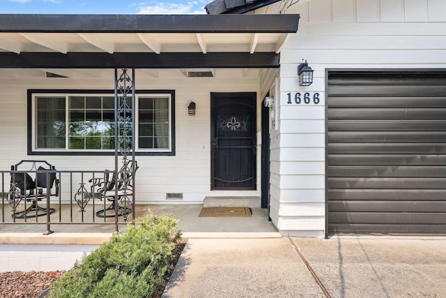 1666 Willis St, Redding, CA 96001 - property entrance featuring a porch