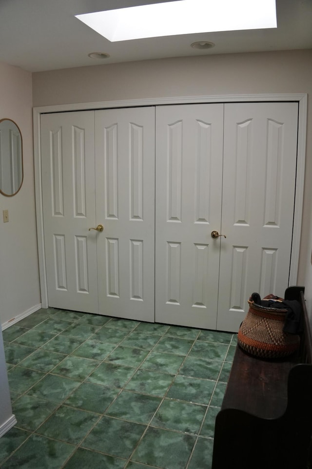 261 Salt Flat Rd, Lewiston, CA 96052 - bedroom featuring a skylight and a closet