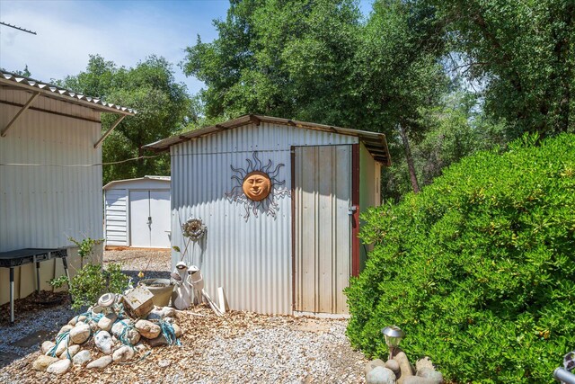 10390 October Ln, Redding, CA 96003 - photo 47