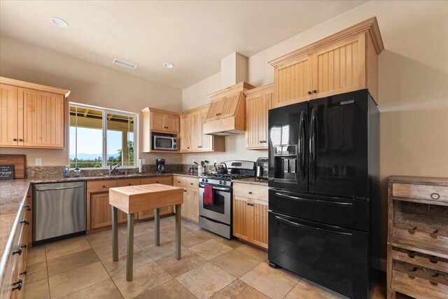 25150 Dersch Rd, Anderson, CA 96007 - photo 20