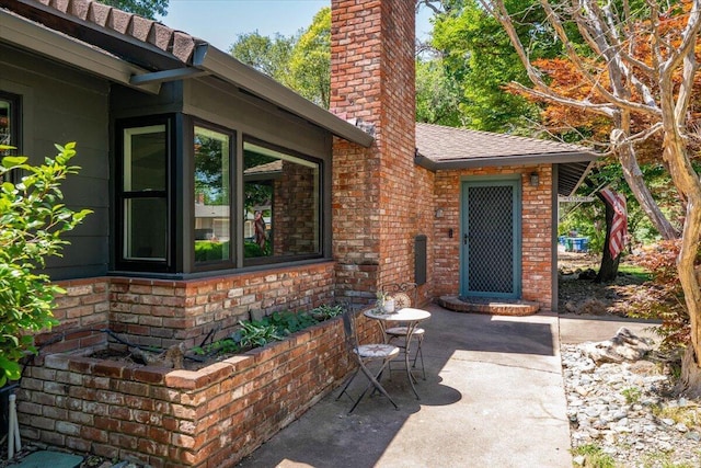 2551 S Waverly Ave, Redding, CA 96001 - view of patio