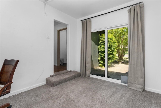 2551 S Waverly Ave, Redding, CA 96001 - carpeted empty room with baseboards