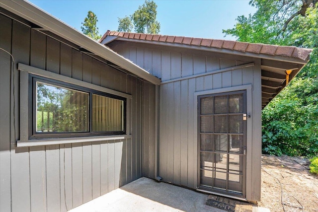 2551 S Waverly Ave, Redding, CA 96001 - view of doorway to property