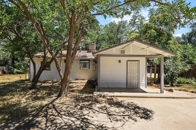 20650 Matamoros St, Redding, CA 96002 - view of front of house