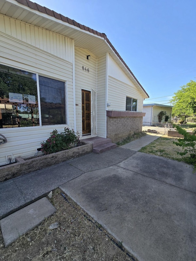 846 Ridge Rd, Redding, CA 96003 - view of exterior entry