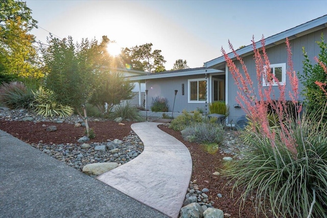 2220 Gold St, Redding, CA 96001 - view of front facade