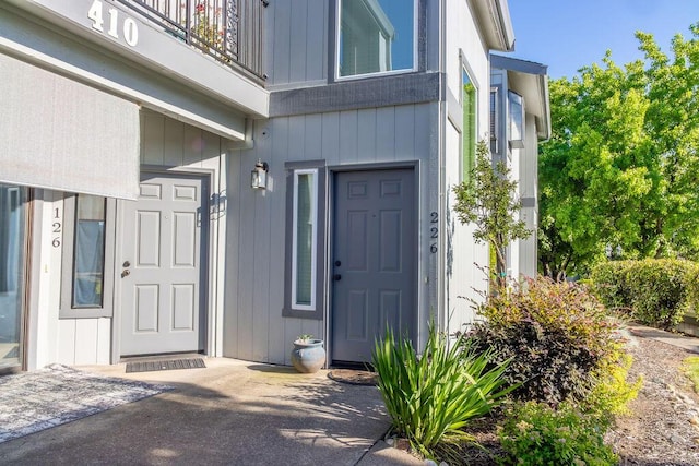 410 Ridgecrest Trl Unit 226, Redding, CA 96003 - doorway to property with a balcony