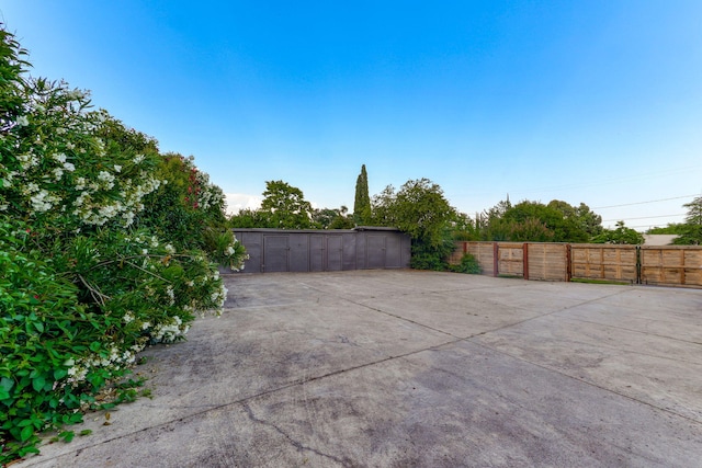 2180 Oak Ridge Dr, Redding, CA 96001 - view of patio