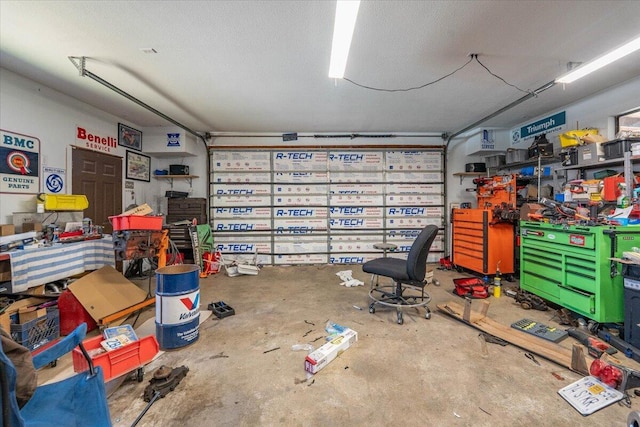2025 El Verano St, Redding, CA 96002 - view of garage