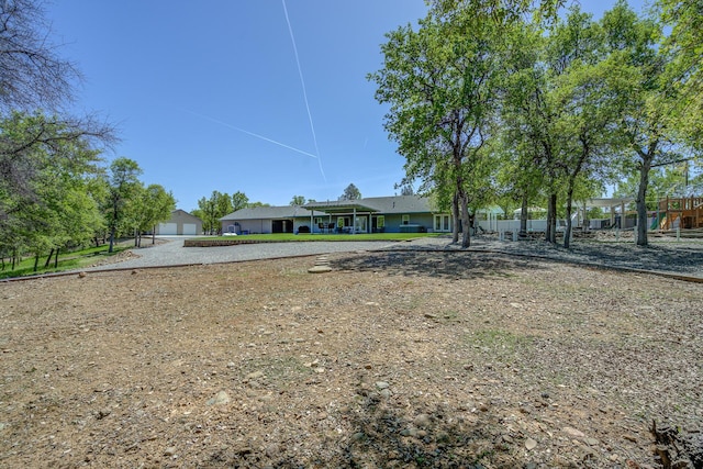 17400 Pittim Dr, Redding, CA 96003 - view of yard