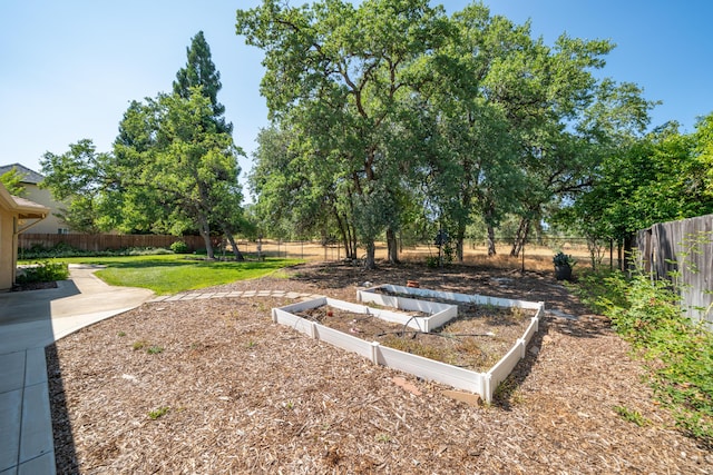 2169 Hope Ln, Redding, CA 96003 - view of yard with a garden