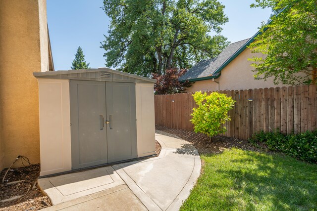 2169 Hope Ln, Redding, CA 96003 - view of shed