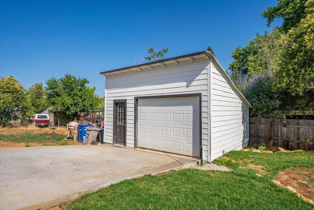 1764 Chestnut St, Redding, CA 96001 - detached garage with driveway