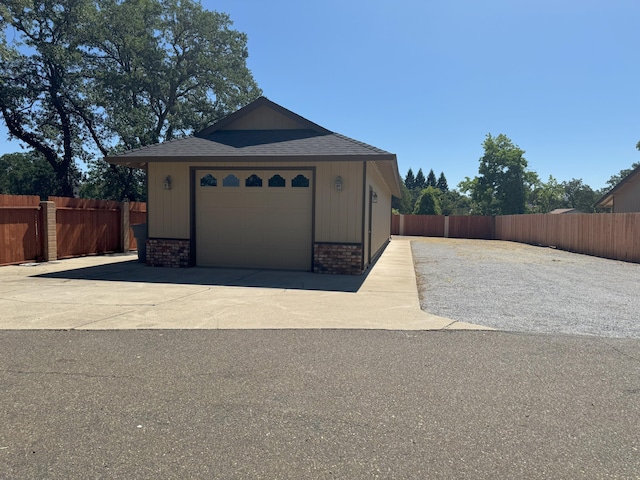 1407 Fayette Ln, Redding, CA 96003 - view of detached garage