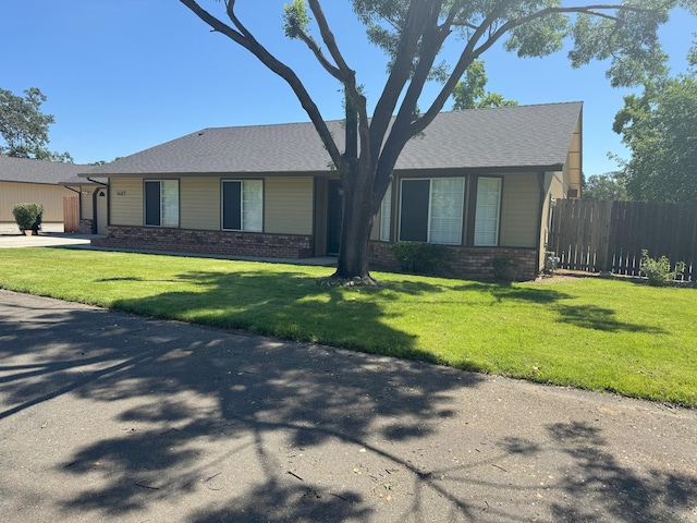 1407 Fayette Ln, Redding, CA 96003 - view of front of house with brick siding
