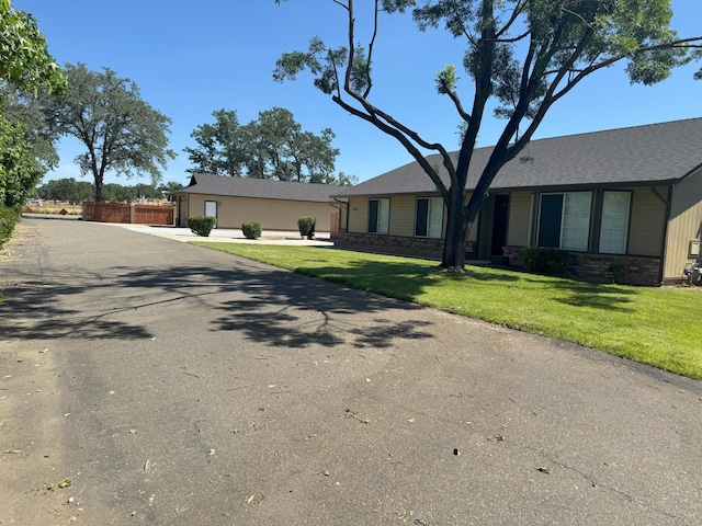 1407 Fayette Ln, Redding, CA 96003 - view of front of property