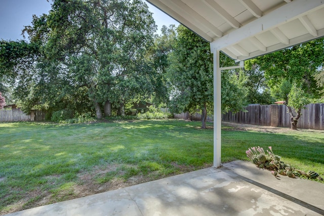 3090 Inez St, Redding, CA 96002 - view of yard with a patio