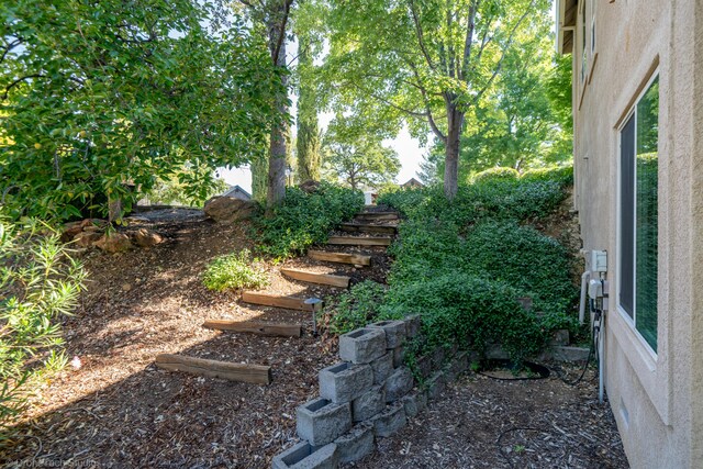 3179 Pinot Path, Redding, CA 96001 - view of yard