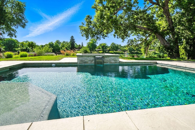180 Agua Verdi Dr, Red Bluff, CA 96080 - view of swimming pool