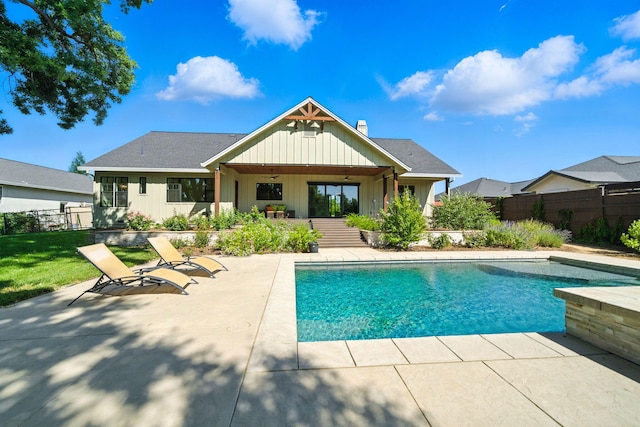 180 Agua Verdi Dr, Red Bluff, CA 96080 - view of swimming pool featuring a ceiling fan and a patio area
