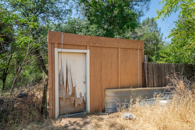 852 Lake Blvd, Redding, CA 96003 - view of shed