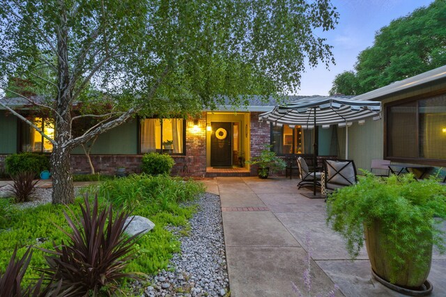 6966 Granada Dr, Redding, CA 96002 - view of front of house featuring a patio area