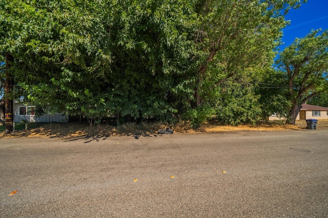 210 Gilmore Rd, Red Bluff, CA 96080