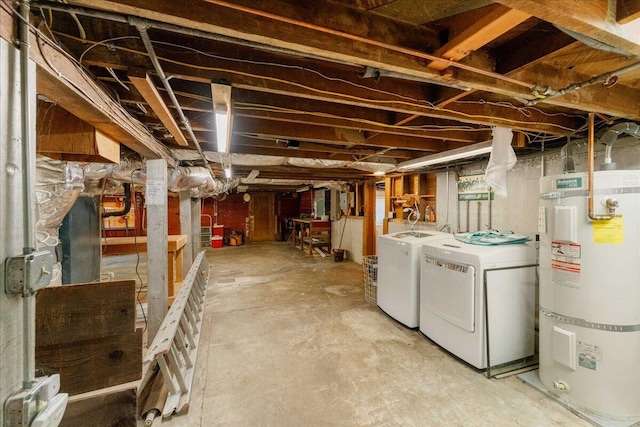 4400 Allen St, Dunsmuir, CA 96025 - unfinished below grade area featuring water heater and washing machine and dryer