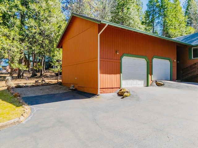 30821 Bambi Dr, Shingletown, CA 96088 - garage with driveway