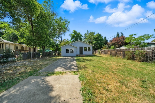 2122 Grape Ave, Redding, CA 96001 - view of fenced backyard