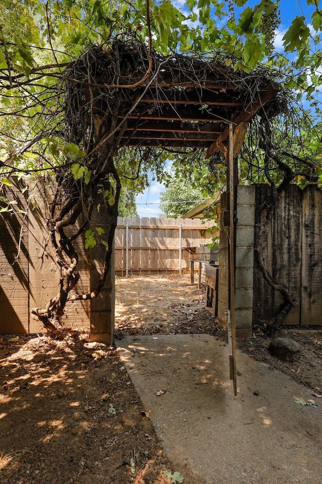 3371 Bardick Rd, Anderson, CA 96007 - view of yard