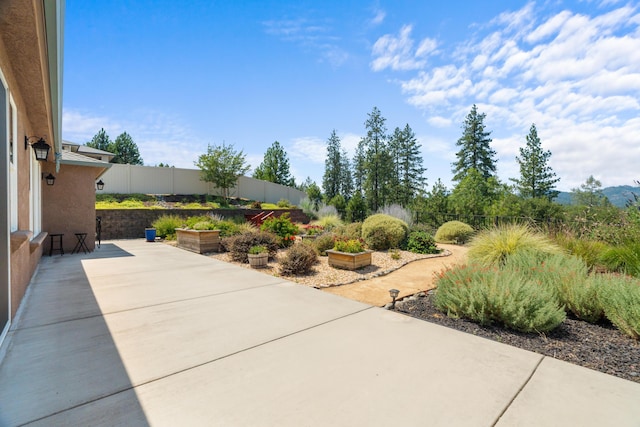 4537 Risstay Way, Shasta Lake, CA 96019 - fenced backyard with a patio area