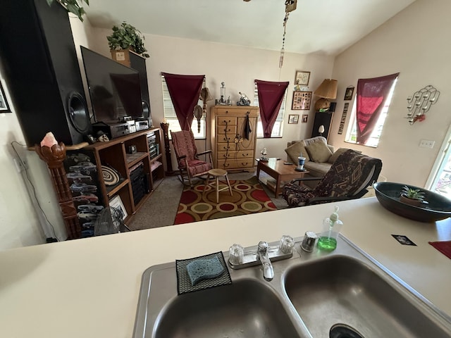 728 Lincoln St, Red Bluff, CA 96080 - living room with carpet