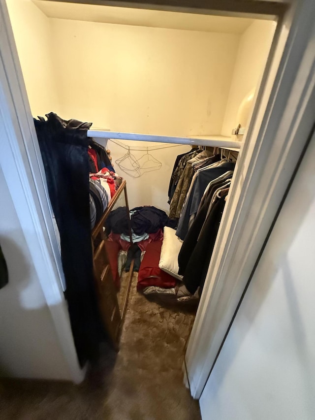 728 Lincoln St, Red Bluff, CA 96080 - spacious closet featuring carpet flooring