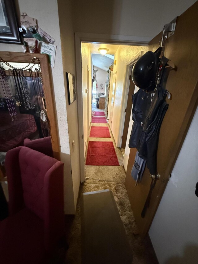 728 Lincoln St, Red Bluff, CA 96080 - hall featuring carpet