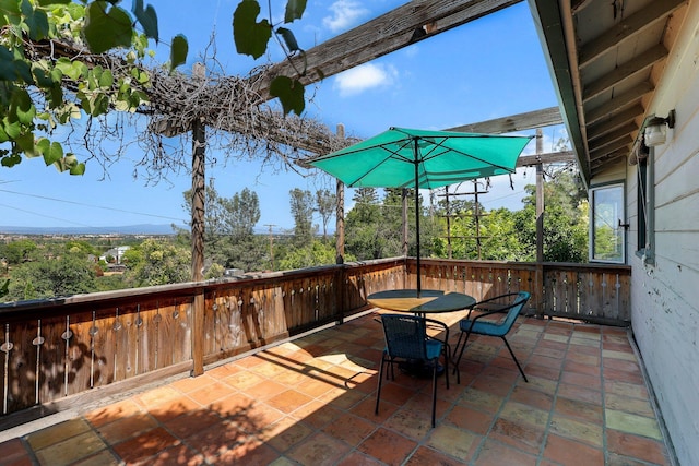 2040 Sonoma St, Redding, CA 96001 - view of patio / terrace featuring outdoor dining space