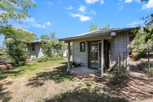 2040 Sonoma St, Redding, CA 96001 - view of yard
